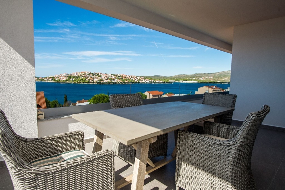 Moderne Villa in Dalmatien zum Verkauf - Panorama Scouting.