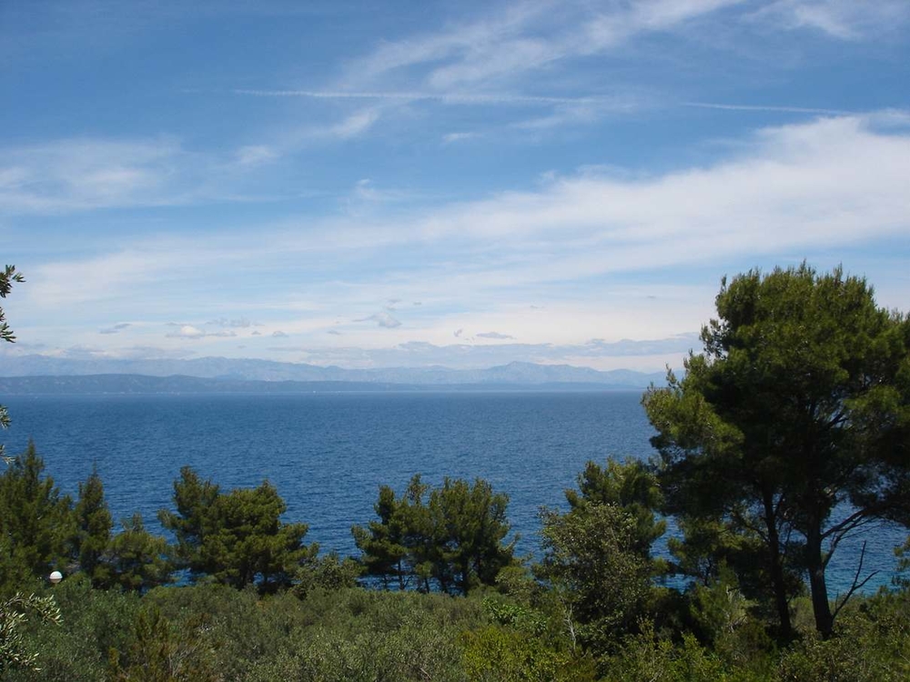 Der Blick aufs nahe Meer vom Bungalow zum Verkauf in Kroatien, Korcula. Immobilien am Meer - Panorama Scouting