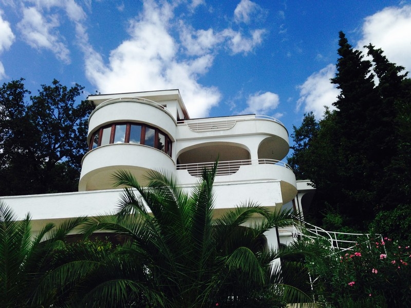 Villa bei Opatija mit mehreren Wohnungen zum Verkauf.