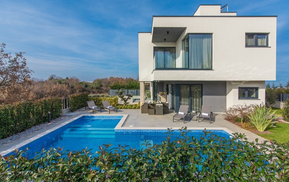 Neue Villa mit Pool in Istrien, Kroatien zum Verkauf.