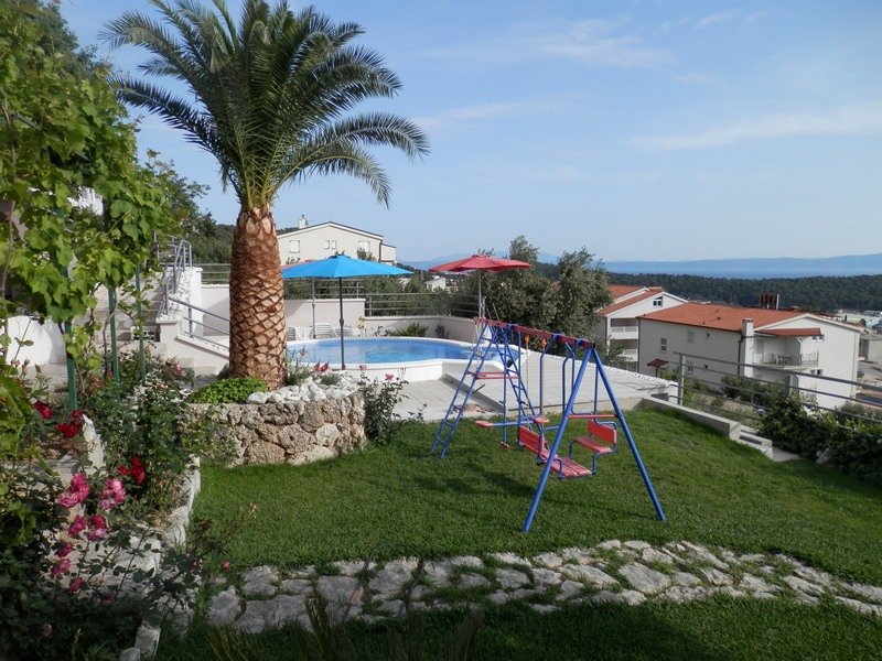 Haus mit Garten und Meerblick kaufen in Makarska, Kroatien.
