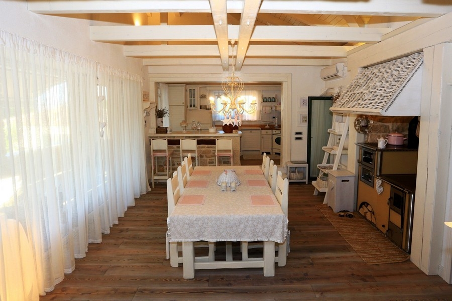 Mediterrane Villa zum Verkauf in Kroatien auf der Insel Pasman, Dalmatien.
