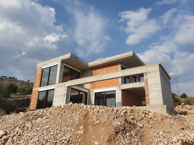 Moderne Villa, die aktuell im Bau ist - Immobilien in Kroatien, Panorama Scouting.