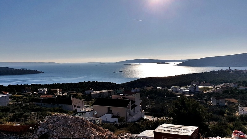 Meerblick von der Terrasse der Villa H1475, Region Trogir, Dalmatien.