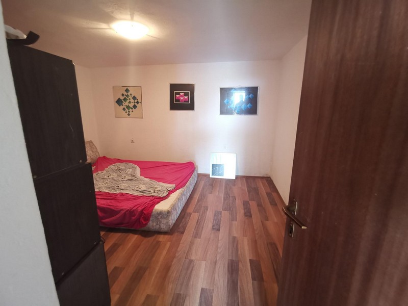 Blick auf ein Schlafzimmer der Immobilie H1559 - Einfamilienhaus kaufen Kroatien.