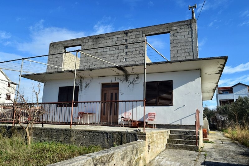 Haus zum Verkauf in Dalmatien.