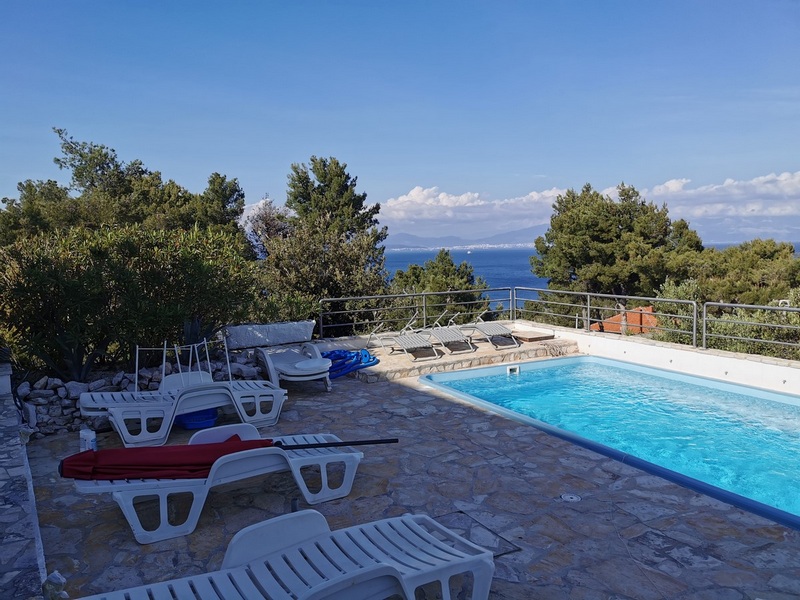 Haus mit Pool in Kroatien zum Verkauf - Panorama Scouting Immobilien.