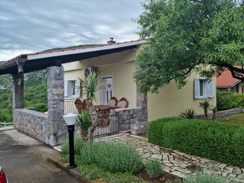 Haus in Kroatien in der Region Senj zum Verkauf - Panorama Scouting.