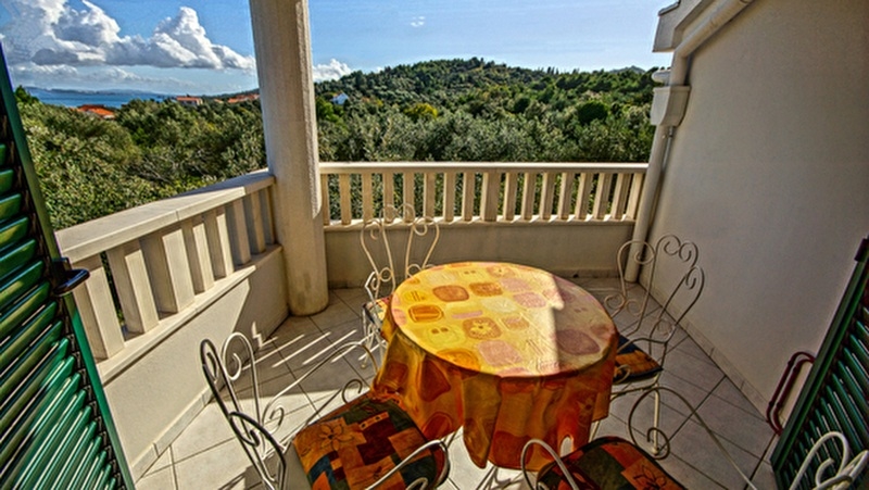 Haus mit Meerblick auf der Insel Pasman in Kroatien zum Verkauf - Panorama Scouting Immobilien.