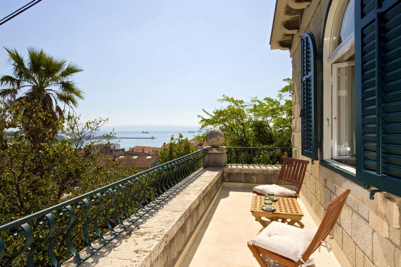 Mediterrane Luxusvilla in Split, Kroatien zum Verkauf - Panorama Scouting Immobilien.