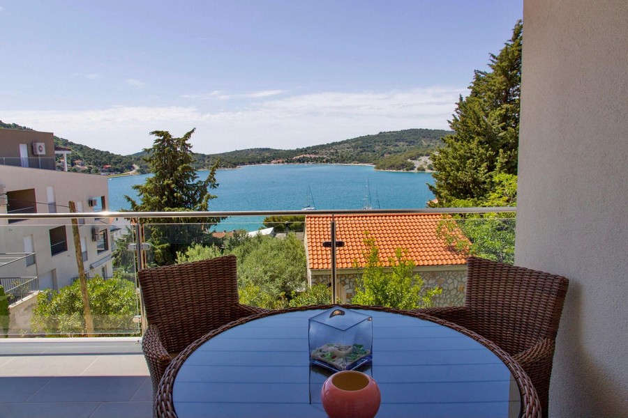 Villa kaufen in Kroatien, Nord-Dalmatien, Insel Murter + Tisno - Panorama Scouting Immobilien H2134, Kaufpreis: 725.000 EUR - Bild 1