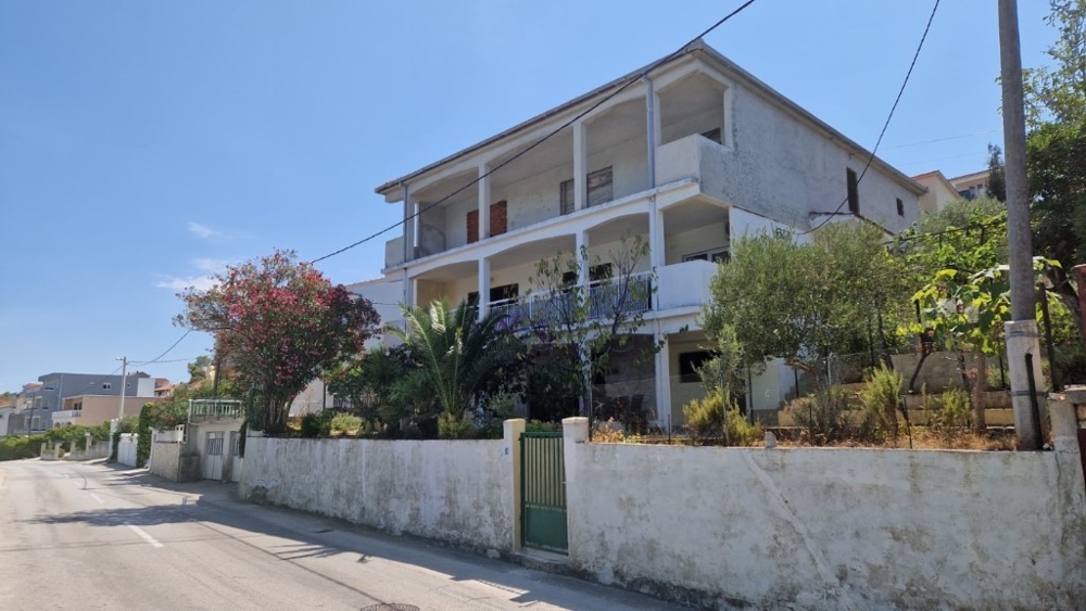 Haus kaufen in Kroatien, Mittel-Dalmatien, Insel Ciovo + Trogir - Panorama Scouting Immobilien H2285, Kaufpreis: 650.000 EUR - Bild 2