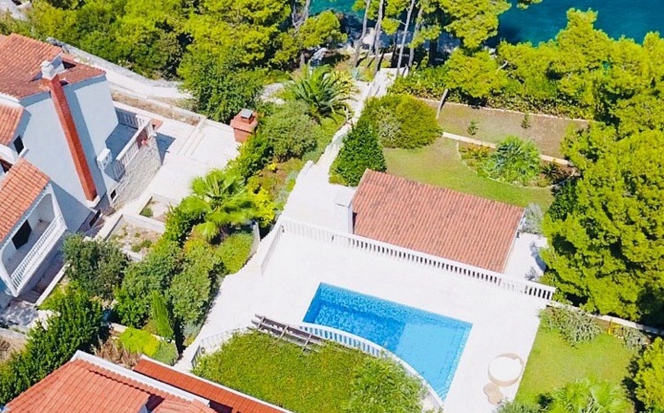 Luxuriöse Villa direkt am Meer in Kroatien kaufen - H2444, Insel Ciovo