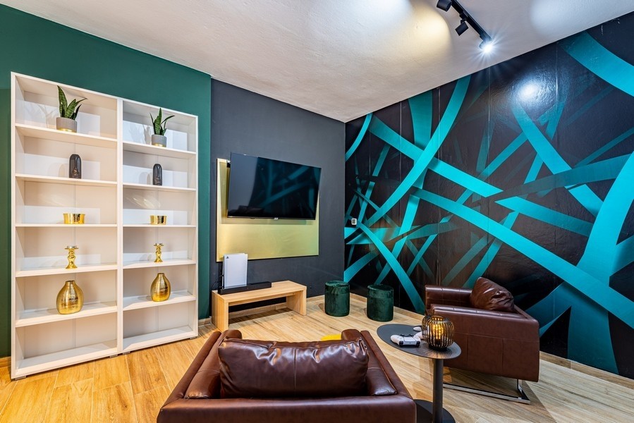 Modernes Wohnzimmer der Immobilie H2494, die in Kroatien zum Verkauf steht.