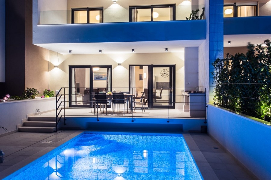 Villa mit Pool bei Trogir in Kroatien kaufen