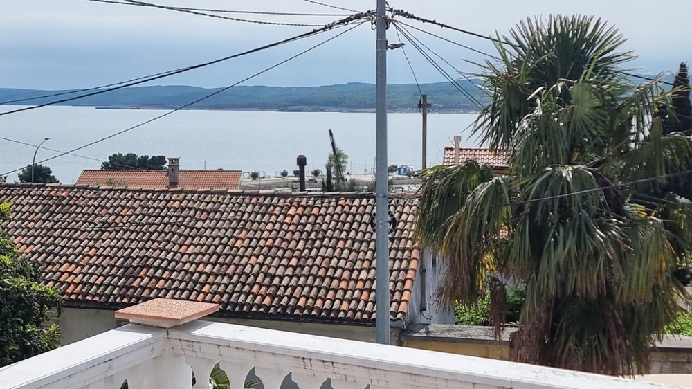 Meerblick des Hauses H2555, das in Crikvenica (Kroatien) zum Verkauf angeboten wird.