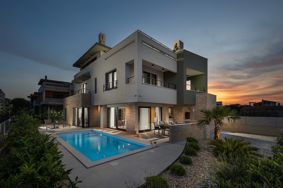 Luxusvilla nahe dem Meer in der Region Zadar, Kroatien zum Verkauf - Panorama Scouting.