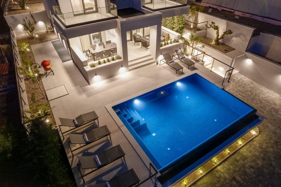 Moderne Luxusvilla mit Swimmingpool und Meerblick - Kroatien H2680.