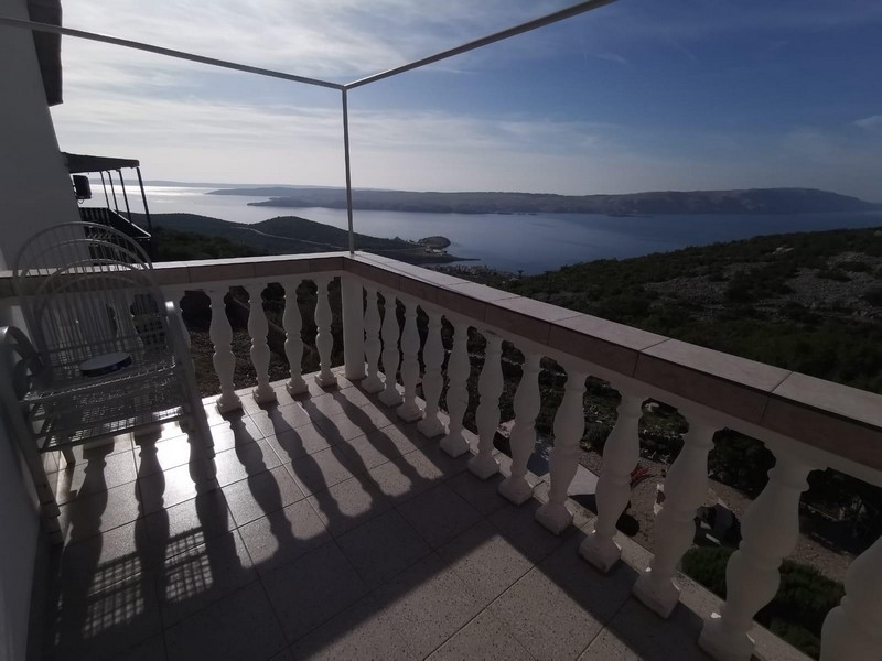 Blick auf das Meer vom Haus H2787, das in Stinica, Kroatien zum Verkauf angeboten wird.