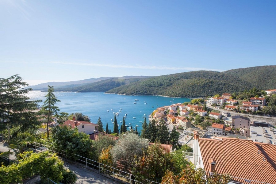 Doppelhaushälfte mit traumhaften Meerblick in Rabac - Panorama Scouting - H2789