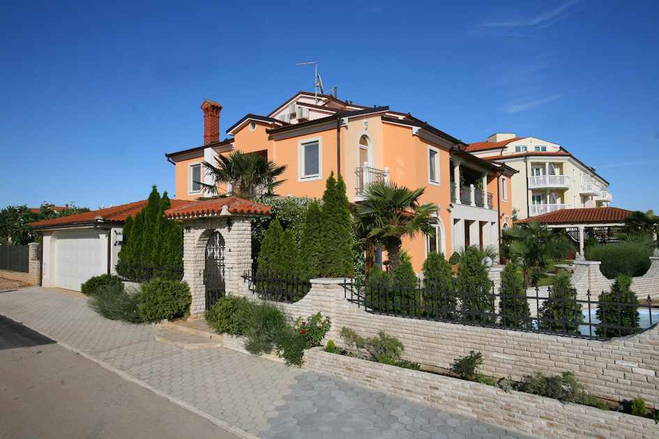 Luxuriöse Villa am Meer in Kroatien zum Verkauf.