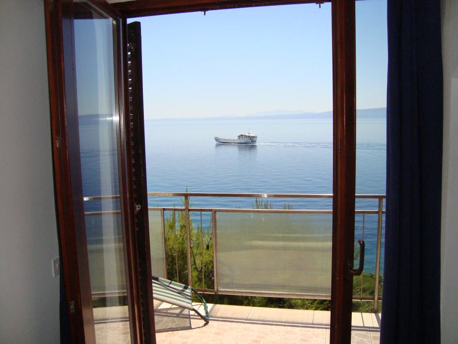 Der Ausblick von den Zimmern der Hotel-Villa am Meer, die in Kroatien zum Verkauf steht, ist fantastisch