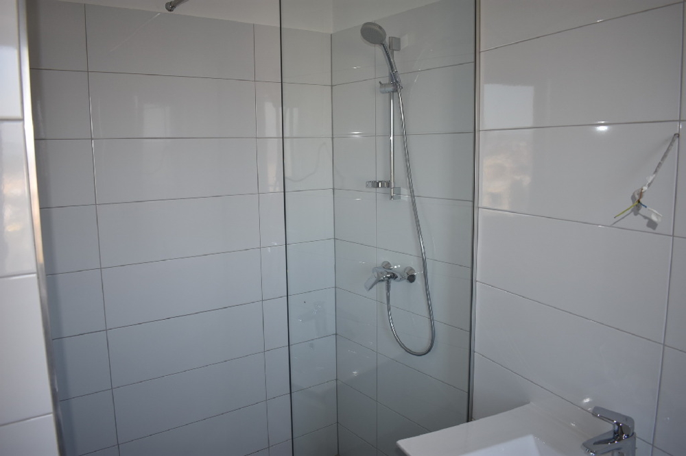 Das komfortabel ausgestattete Badezimmder der Immobilie A1528 in Dalmatien.