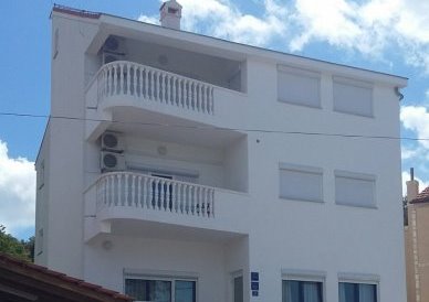 Geräumige Wohnung in Kroatien im traditionllen Sttil zum Verkauf.