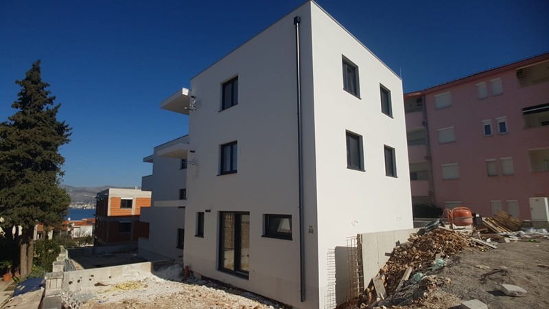 Modernes Neubau-Appartement in Okrug Gornji, Kroatien zum Verkauf - Panorama Scouting.