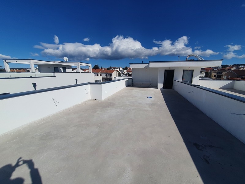 Dachterrasse mit Meerblick der Immobilie A2379 in Kroatien, Zadar, Nord-Dalmatien - Panorama Scouting.