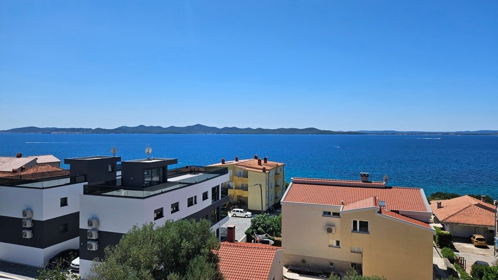 Meerblick der Immobilie A2981, die in Kroatien bei Zadar zum Verkauf steht.
