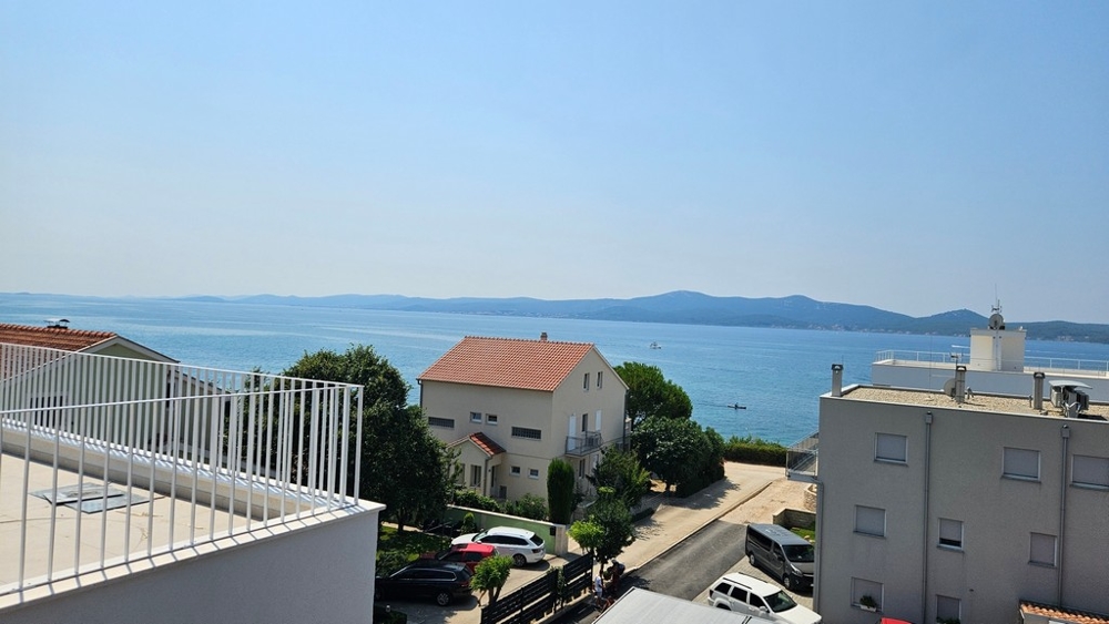 Meerblick der Immobilie A3337 in Kroatien (Sukosan, Dalmatien).