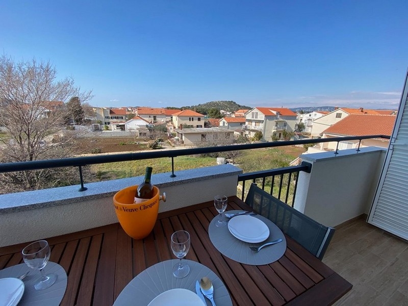 Blick vom Balkon der Wohnung A3639 - zum Verkauf auf Murter in Kroatien.