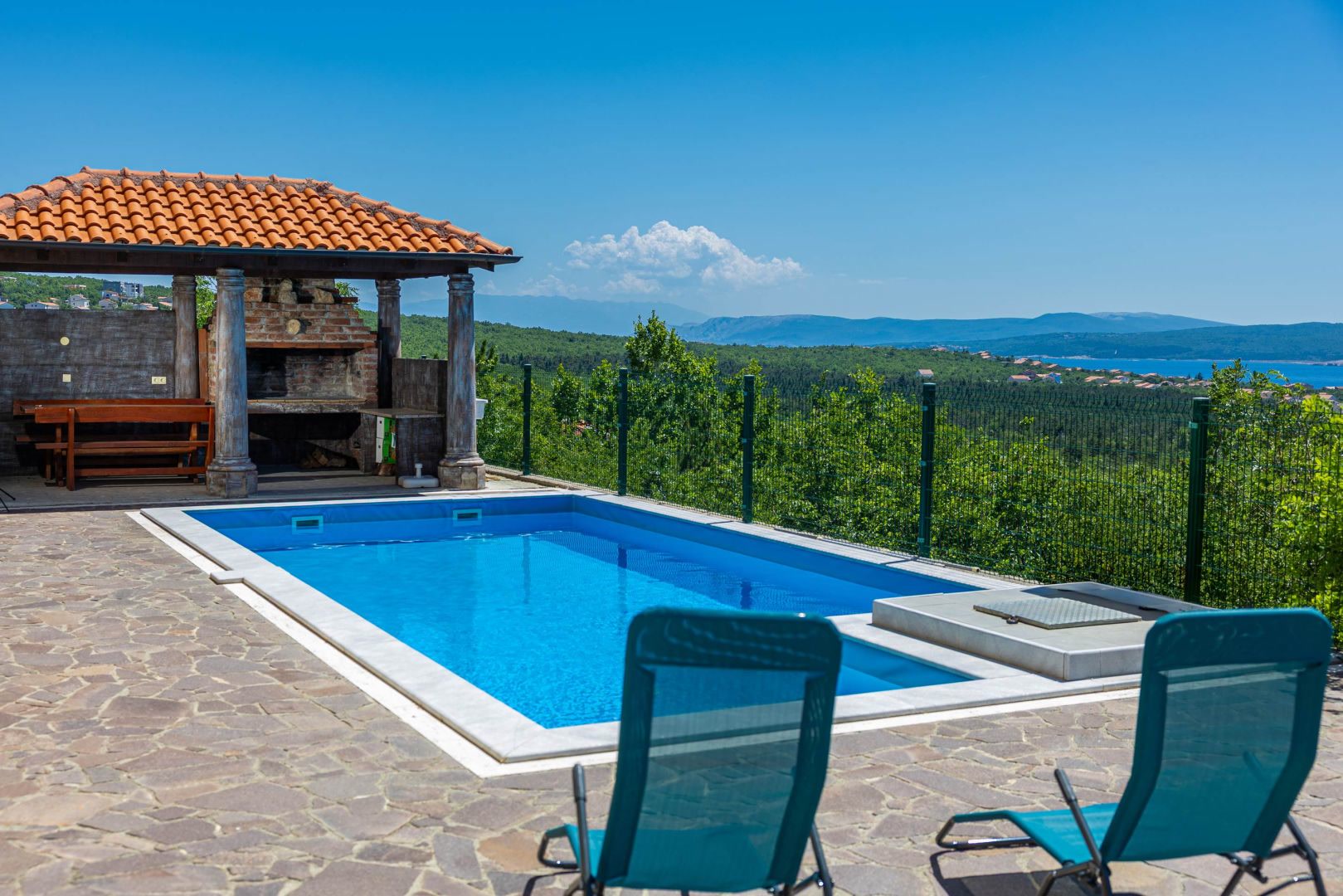Wohnung mit Pool und Meerblick in Jadranovo, Region Crikvenica