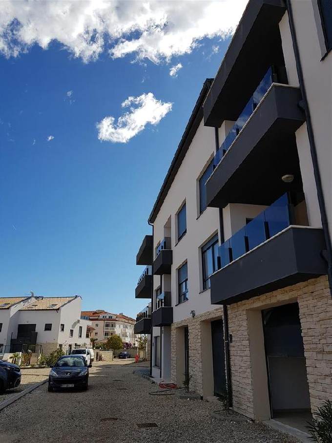 Das Gebäude der Wohnung in Meernähe in Medulin, Istrien zum Verkauf